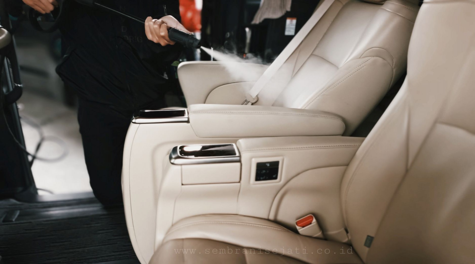 Tetap Aman, Berpergian Aman, Bersama Lawan COVID-19